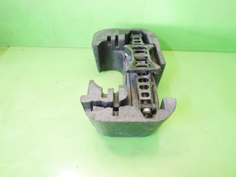 Lewarek podnośnik samochodowy 04766498AA FIAT FREEMONT I 11-15