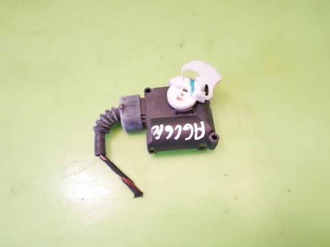 Silniczek nagrzewnicy 0132801359 4F0820511A AUDI A6 C6 08-11
