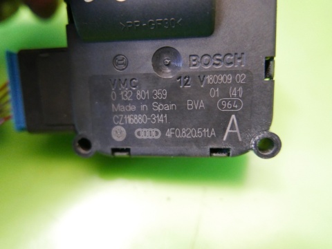 Silniczek nagrzewnicy 0132801359 4F0820511A AUDI A6 C6 08-11