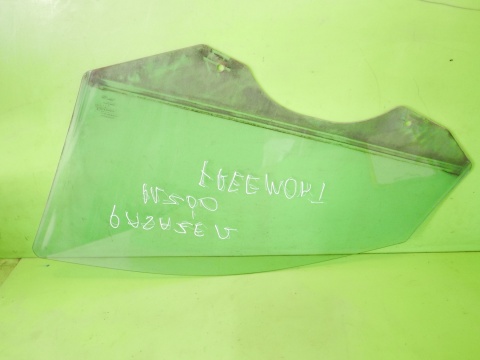 Szyba drzwiowa prawa przód przednia FIAT FREEMONT I 11-15