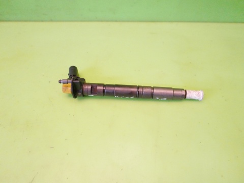 Wtryskiwacz wtrysk paliwa 03L130277 0445116030 AUDI A6 C6 2.0 TDI 08-11