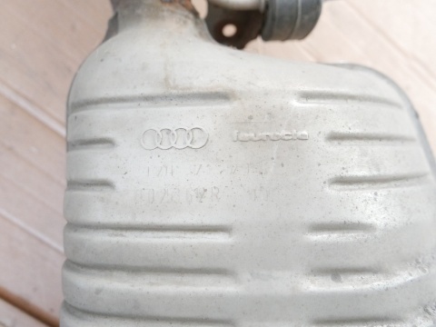Tłumik końcowy prawy 4F0253612R AUDI A6 C6 2.0 TDI AVANT 08-11