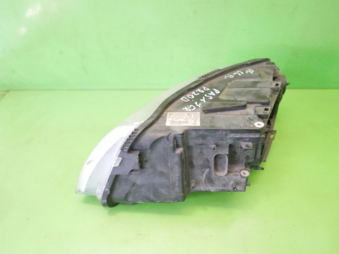 Reflektor lampa przód prawa Hella 4F0941004 AUDI A6 C6 2.0 TDI AVANT 08-11