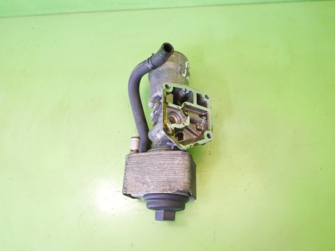 Podstawa obudowa filtra oleju 045115389K AUDI A6 C6 2.0 TDI AVANT 08-11