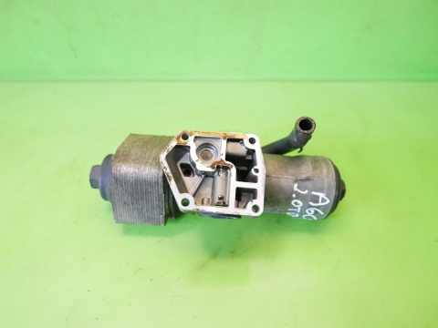 Podstawa obudowa filtra oleju 045115389K AUDI A6 C6 2.0 TDI AVANT 08-11