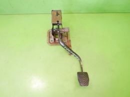 Pedał sprzęgła FIAT FREEMONT I 2.0 D MJET 11-15
