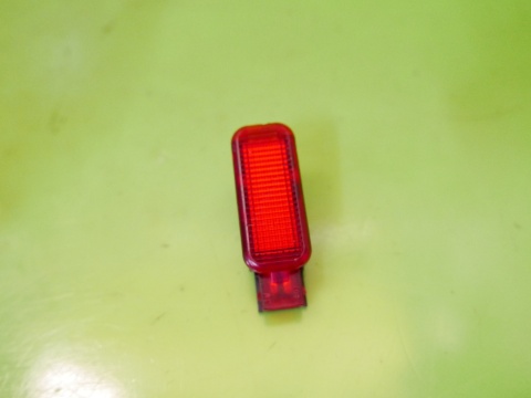 Lampka boczka tył lewa 3B0947415B AUDI A3 8P HB 5D 04-08