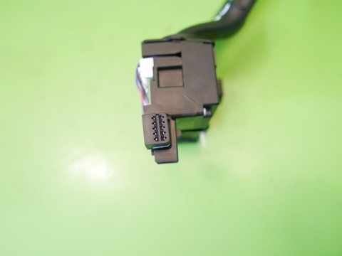 Przełącznik kierunkowskazów tempomatu 8P0953513B AUDI A3 8P HB 5D 04-08