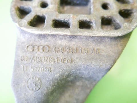 Łapa podpora skrzyni biegów 4F0399115AR AUDI A6 C6 2.0 TDI 170KM 08-11