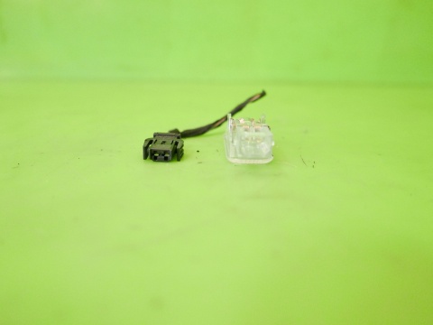 Lampka oświetlenia kabiny tył 4B0947415 AUDI A6 C6 2.0 TDI 08-11