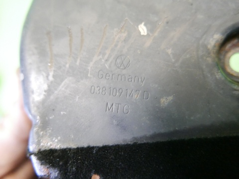 Osłony obudowy rozrządu 03L109145B 038109175 038109147D AUDI A6 C6 2.0 TDI