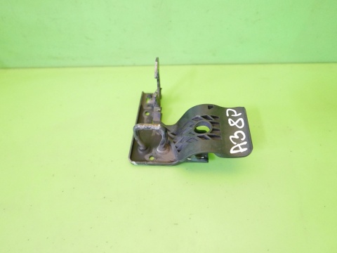 Zamek rygiel maski 8P0823480 AUDI A3 8P HB 5D 04-08