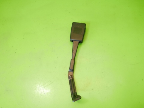 Zapięcie zatrzask pasa przód prawe 8P0857756C AUDI A3 8P HB 5D