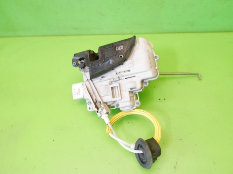 Zamek drzwi przód lewy 4E0837015 AUDI A3 8P HB 5D 04-08
