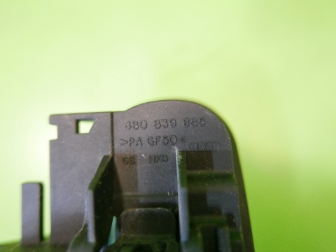 Klamka zewnętrzna przód prawa LY7H 4B0839885 AUDI A3 8P HB 5D 04-08