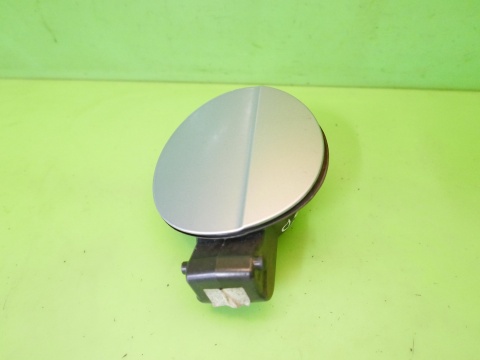 Klapka wlewu paliwa 8P4809999 LY7H 4B0839885 AUDI A3 8P HB 5D 04-08
