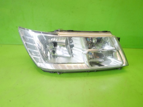 Reflektor lampa prawa przód 05067788AC FIAT FREEMONT I 11-15