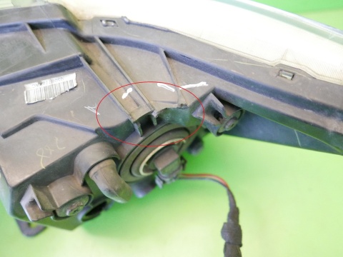 Reflektor lampa prawa przód 05067788AC FIAT FREEMONT I 11-15