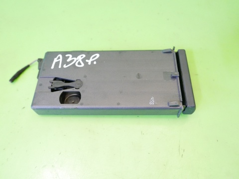 Schowek deski szuflada wizytownik 8P0941561 AUDI A3 8P HB 5D 04-08