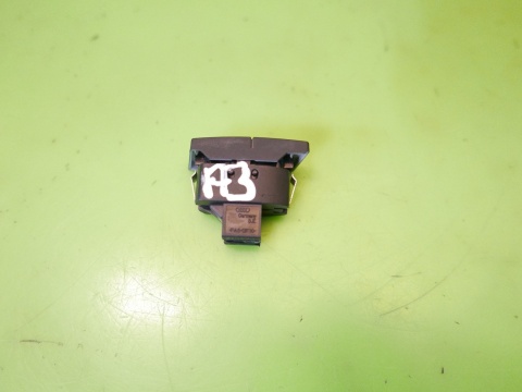 Przełącznik blokady drzwi 8P1962107A AUDI A3 8P HB 5D 04-08