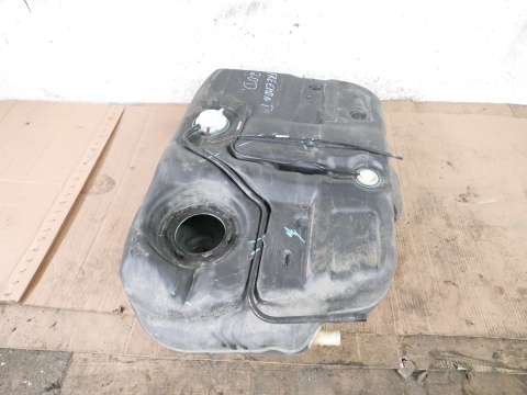 Zbiornik bak paliwa 04766090AA DIESEL FIAT FREEMONT I 2.0 D MJET 11-15