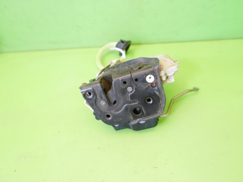 Zamek drzwi tył prawy 4F0839016 7 Pinów AUDI A3 8P HB 5D 04-08