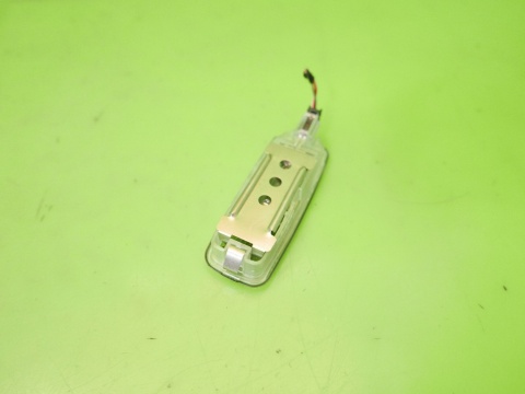 Lampka oświetlenia kabiny 4E0947105 4D0947105A AUDI A3 8P 1.6 HB 5D 04-08