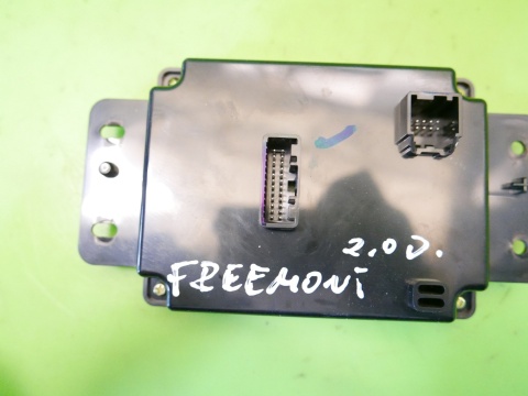 Moduł sterownik klimatyzacji P55111243AD FIAT FREEMONT I 2.0 D 11-15