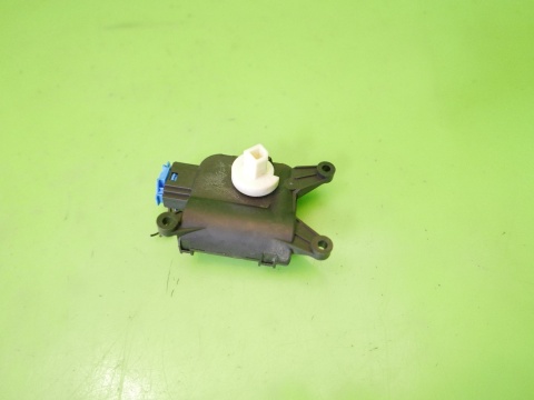 Silniczek regulacji nawiewu 0132801338 1K1907511G AUDI A3 8P HB 5D 04-08