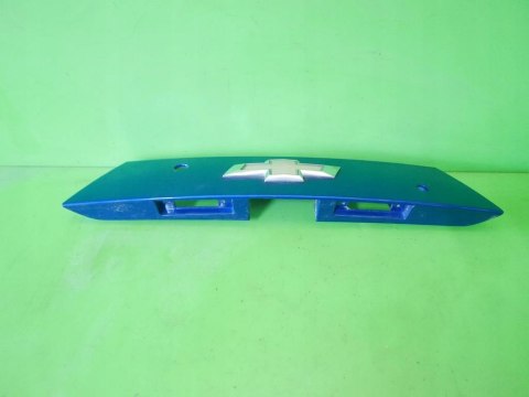 BLENDA LISTWA KLAPY TYŁ GCT LOGO ZNACZEK CHEVROLET SPARK III M300 09-13