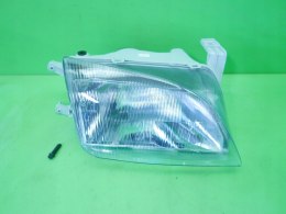 REFLEKTOR LAMPA PRZÓD PRAWA SUZUKI SWIFT MK4 96-00