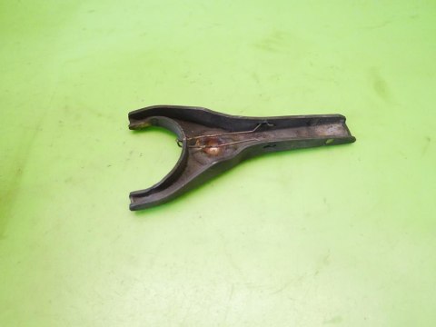 ŁAPA WIDEŁKI SPRZĘGŁA NISSAN ALMERA TINO 2.2 Di