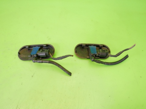 Dysze spryskiwaczy podgrzewane 8P0955988C 8P0955987C AUDI A3 8P HB 5D 04-08