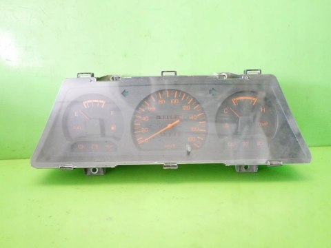 LICZNIK ZEGARY NISSAN SUNNY B11 1.7D DIESEL 82-86 LICZNIK ZEGARY NISSAN SUNNY B11 1.7D DIESEL 82-86