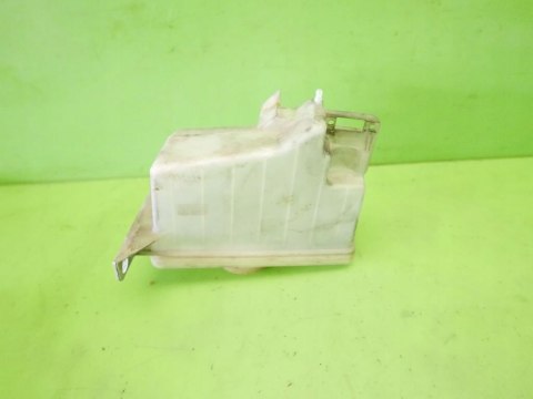 ZBIORNICZEK SPRYSKIWACZY NISSAN SUNNY B11 1.7D 82- ZBIORNICZEK SPRYSKIWACZY NISSAN SUNNY B11 1.7D 82-