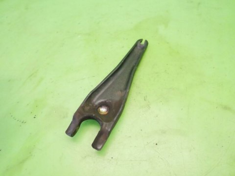 ŁAPA WIDEŁKI SPRZĘGŁA RENAULT LAGUNA I PHII 1.6