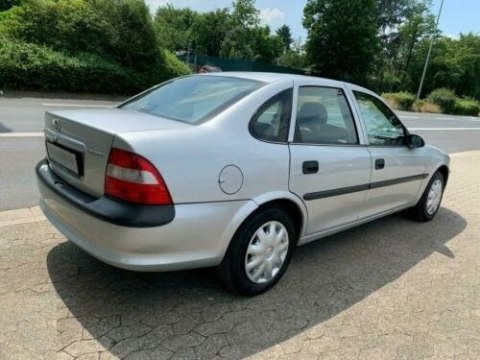 ZAWÓR EGR RECYRKULACJI 95232 OPEL VECTRA B 1.6 95- ZAWÓR EGR RECYRKULACJI 95232 OPEL VECTRA B 1.6 95-