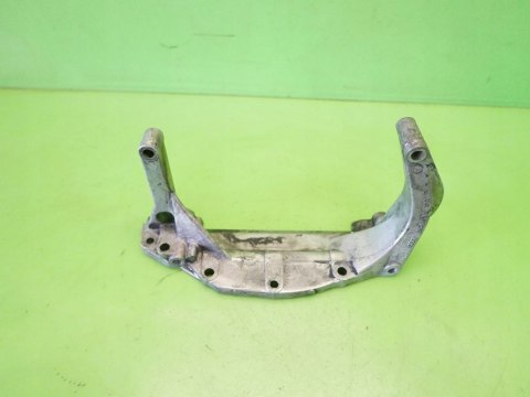 ŁAPA WSPORNIK SILNIKA SKRZYNI AUDI 80 B4 1.9 TDI ŁAPA WSPORNIK SILNIKA SKRZYNI AUDI 80 B4 1.9 TDI