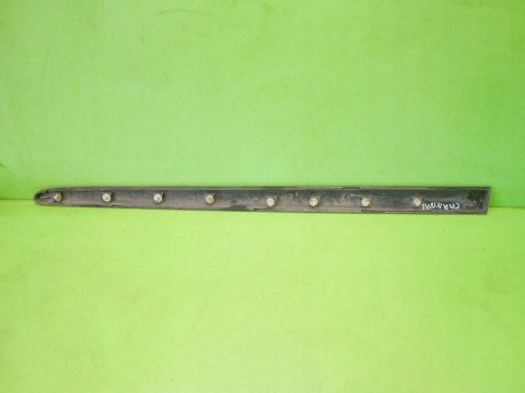 LISTWA DRZWI PRAWA PRZÓD 4A KIA CARNIVAL I 99-01