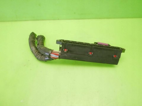 SKRZYNKA BEZPIECZNIKÓW SEAT IBIZA II FL 1.9TDI 99-