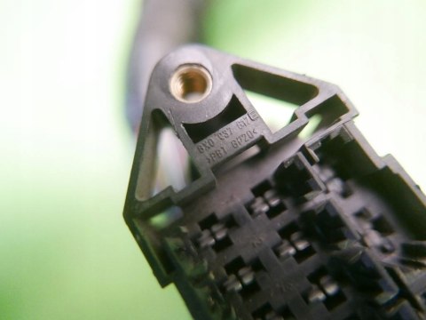 SKRZYNKA BEZPIECZNIKÓW SEAT IBIZA II FL 1.9TDI 99-