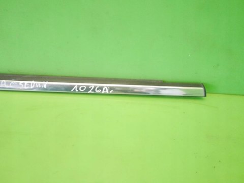 LISTWA ZGARNIAJĄCA PRAWA TYŁ OPEL VECTRA C 02-05