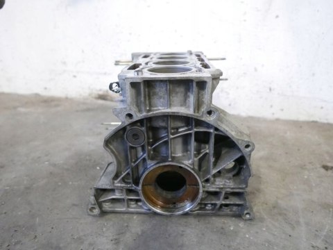 BLOK SILNIKA CITROEN C5 I PHI 1.8 16V 6FZ 01-04 BLOK SILNIKA CITROEN C5 I PHI 1.8 16V 6FZ 01-04