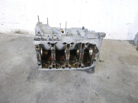 BLOK SILNIKA CITROEN C5 I PHI 1.8 16V 6FZ 01-04 BLOK SILNIKA CITROEN C5 I PHI 1.8 16V 6FZ 01-04