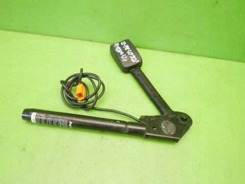 ZAPIĘCIE NAPINACZ PASA PRAWE PRZÓD FORD FOCUS MK1