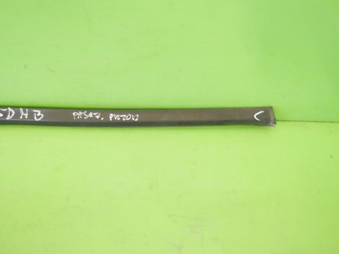 LISTWA ZGARNIAJĄCA PRAWA PRZÓD PEUGEOT 206 HB 5D