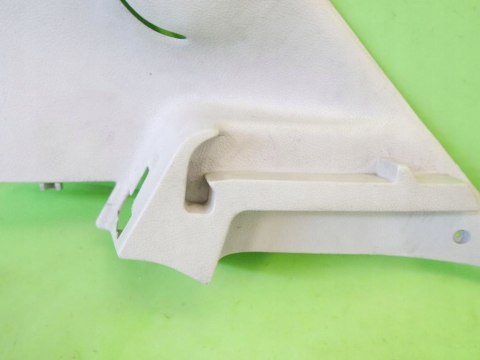 MOCOWANIE PÓŁKI BAGAŻNIKA PRAWE PEUGEOT 206 HB 5D