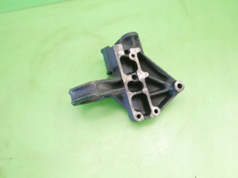 ŁAPA WSPORNIK SILNIKA ALFA ROMEO 145 1.9TD 97-99 ŁAPA WSPORNIK SILNIKA ALFA ROMEO 145 1.9TD 97-99