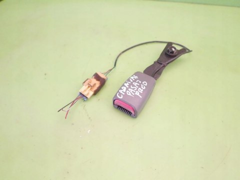 ZATRZASK PASA PRZÓD PRAWY KIA CARNIVAL I FL 01-05