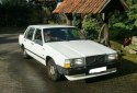 PAS PRZEDNI WZMOCNIENIE CZOŁOWE VOLVO 740 744 83-